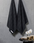 Set of 2 Roman Cotton Bath Towels 650GSM - Charcoal